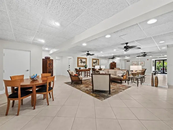 $2,700,000 | 4712 Ocean Boulevard, Unit W10, Sarasota, FL 34242