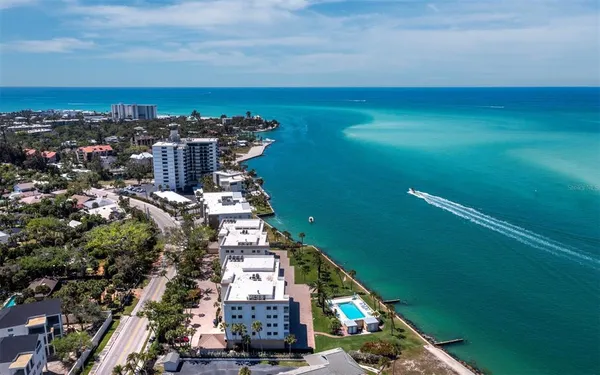 $2,700,000 | 4712 Ocean Boulevard, Unit W10, Sarasota, FL 34242