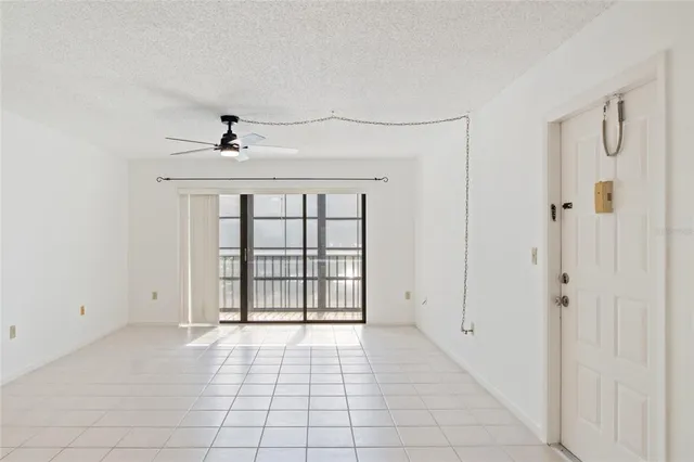 $1,450 | 1308 Pine Ridge Circle East, Unit H2, Tarpon Springs, FL 34688