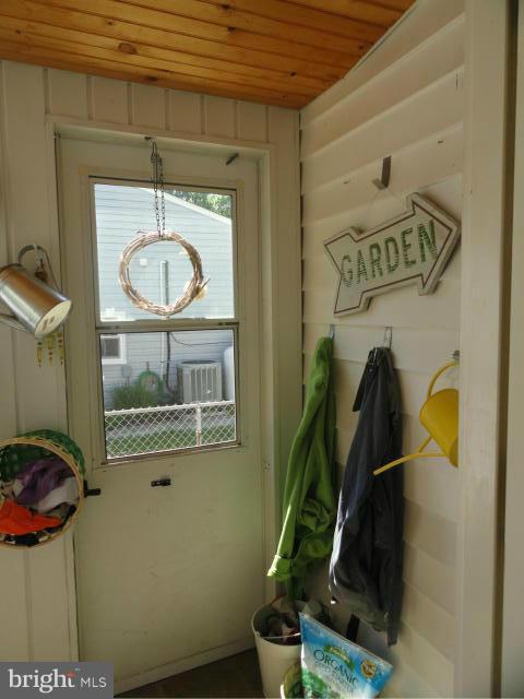 403 Paradise Road Riva, MD 21140 - Photo 11 of 22 a view of a walk in closet