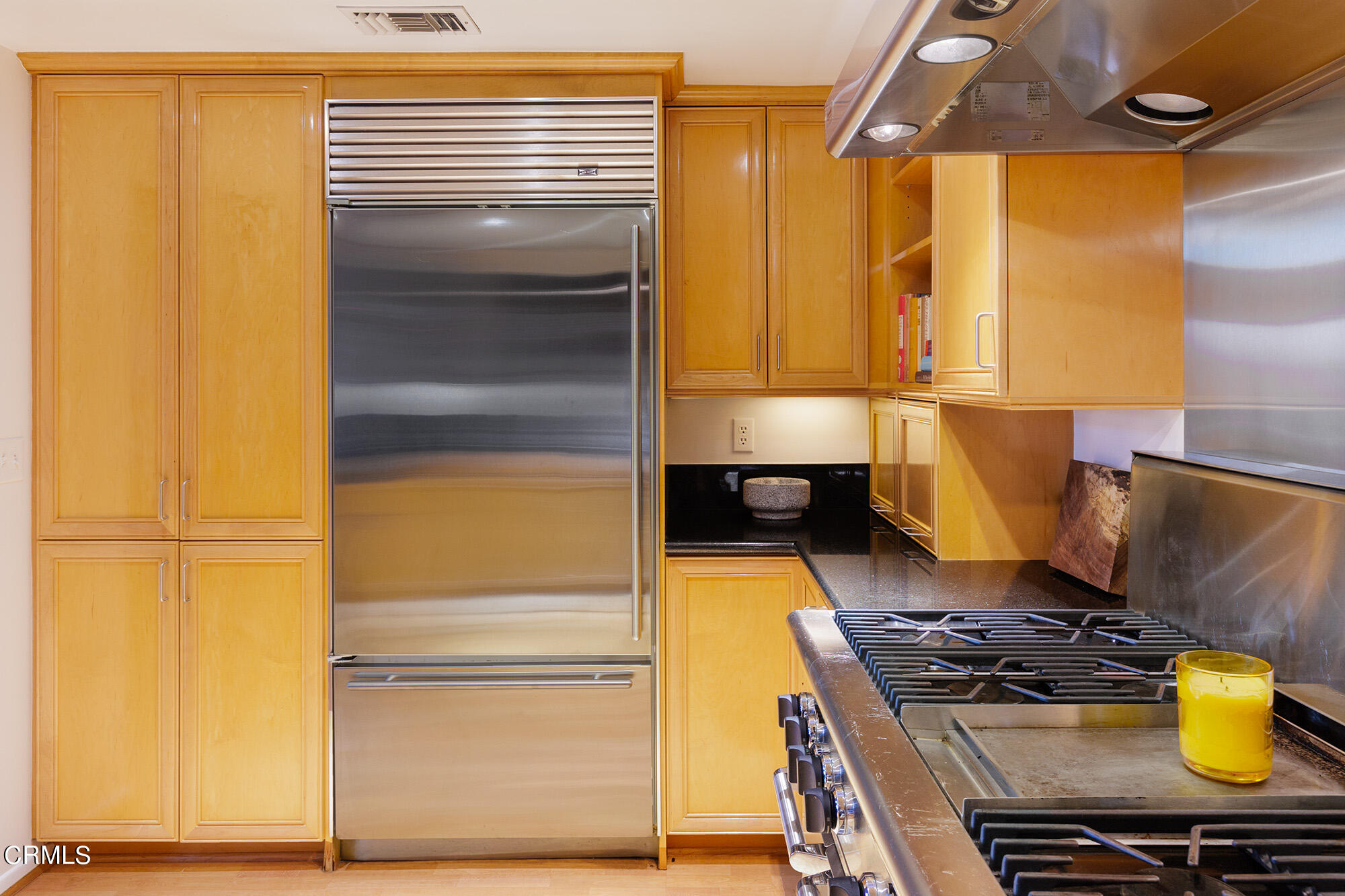 165 Malcolm Drive Pasadena, CA 91105 - Photo 7 of 24 kitchen 2 web