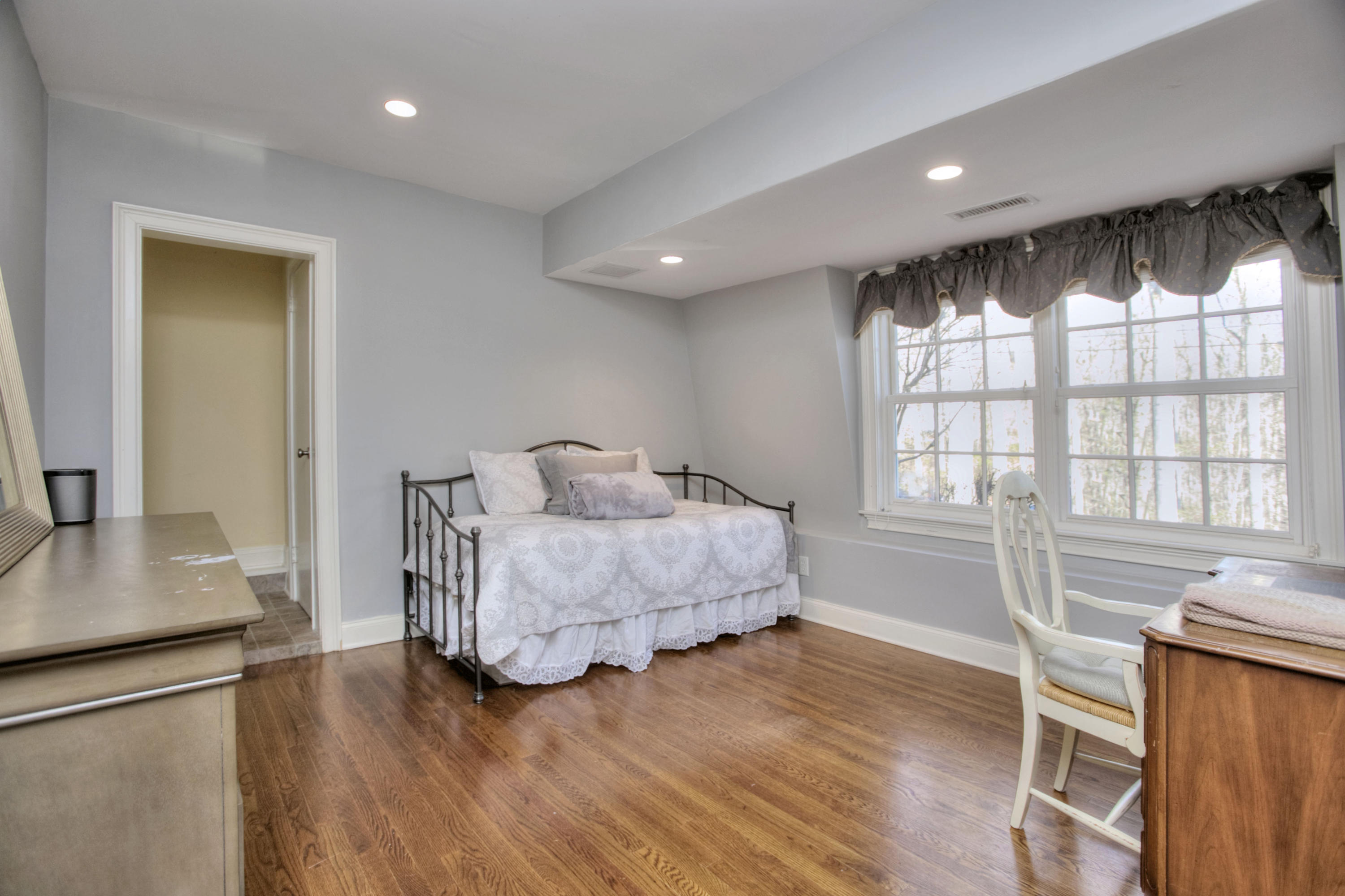 74 Journeys End Road New Canaan, CT 06840 - Photo 21 of 26 Study