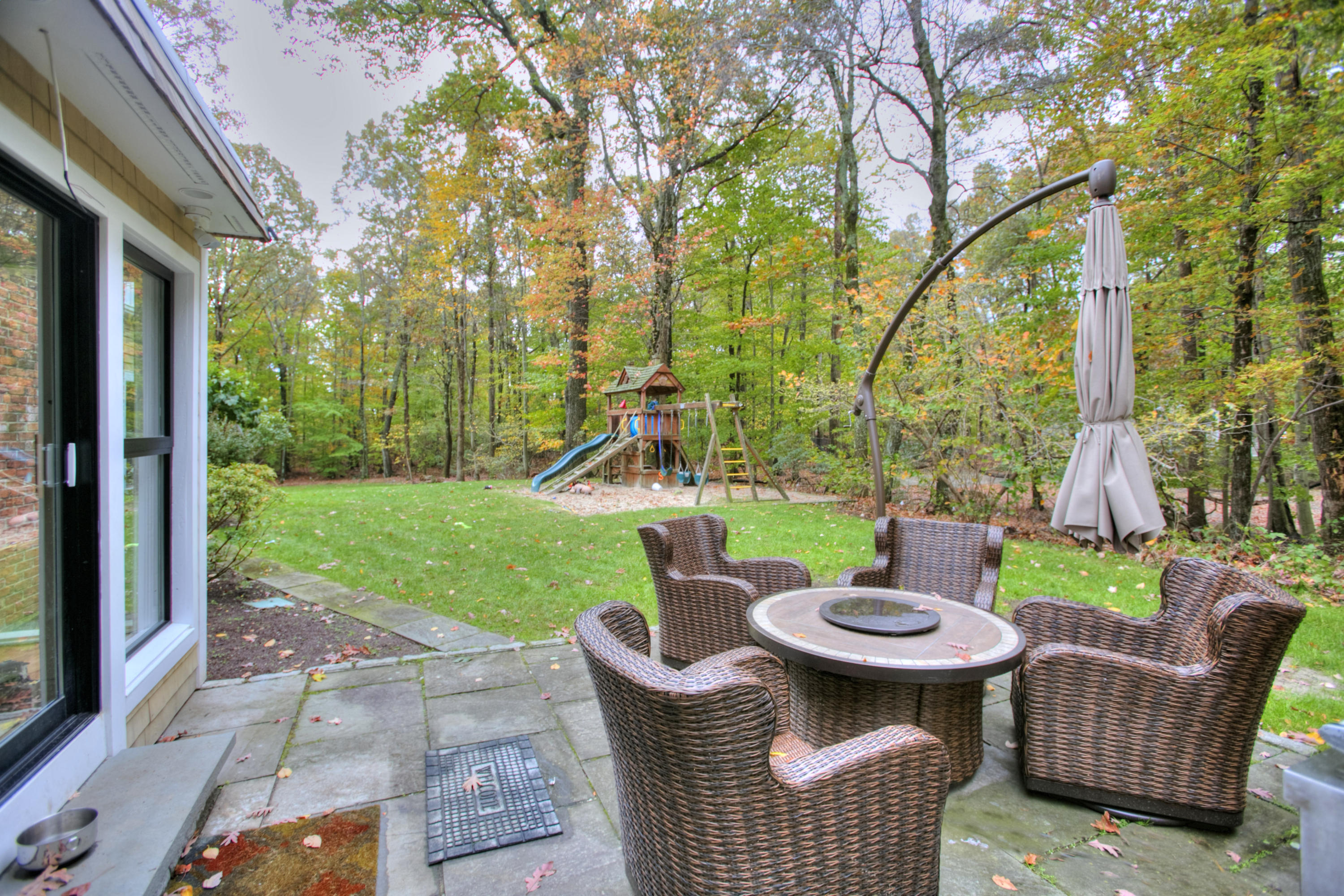74 Journeys End Road New Canaan, CT 06840 - Photo 23 of 26 Terrace