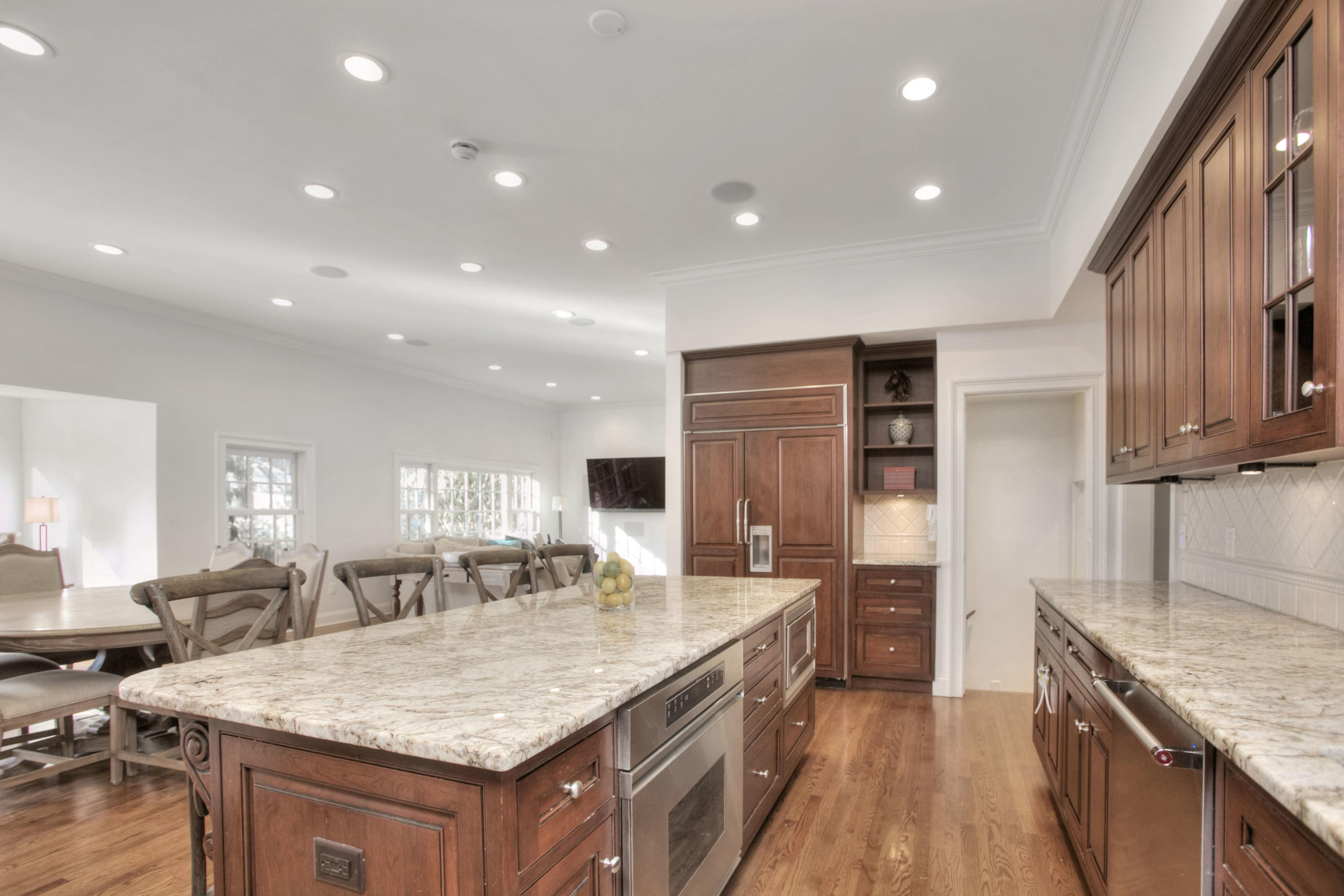 74 Journeys End Road New Canaan, CT 06840 - Photo 4 of 26 Kitchen