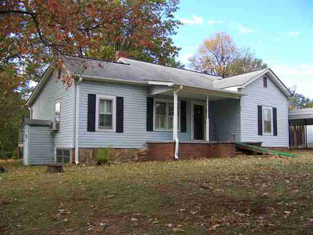 896 North Rutherford Road Taylors, SC 29687 - Photo 1 of 13