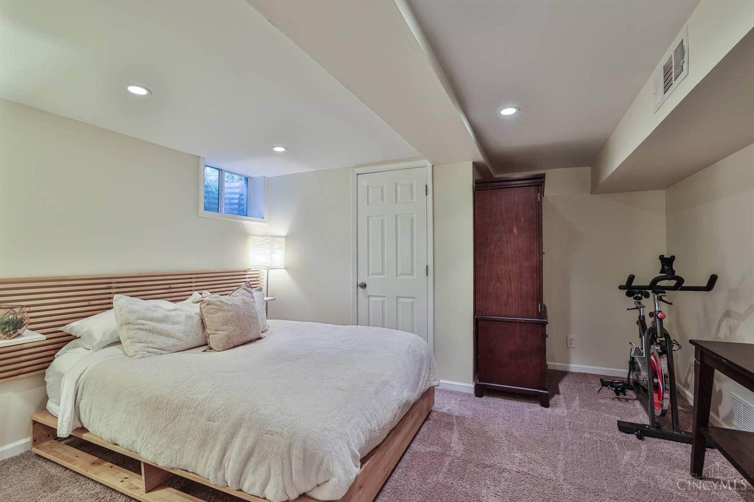 5562 Hickory Ridge Lane Cincinnati, OH 45239 - Photo 19 of 33