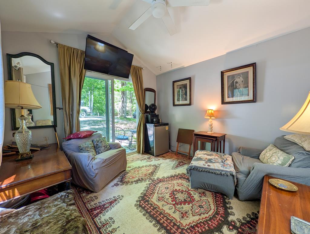 518 Rhododendron Road Hillsville, VA 24343 - Photo 5 of 43 Gallery Image 5