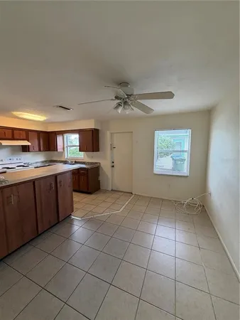 $1,695 | 2507 Terry Lane, Sarasota, FL 34231