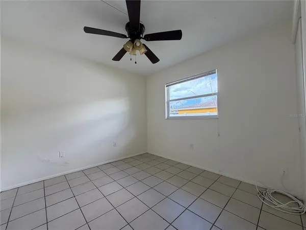 $1,695 | 2507 Terry Lane, Sarasota, FL 34231