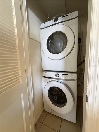 $1,695 | 2507 Terry Lane, Sarasota, FL 34231