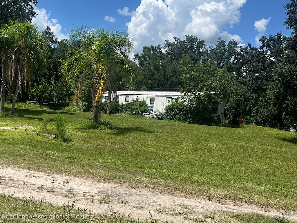 159 Golden Oaks Road Zolfo Springs, FL 33890 - Photo 3 of 7 Gallery Image 3