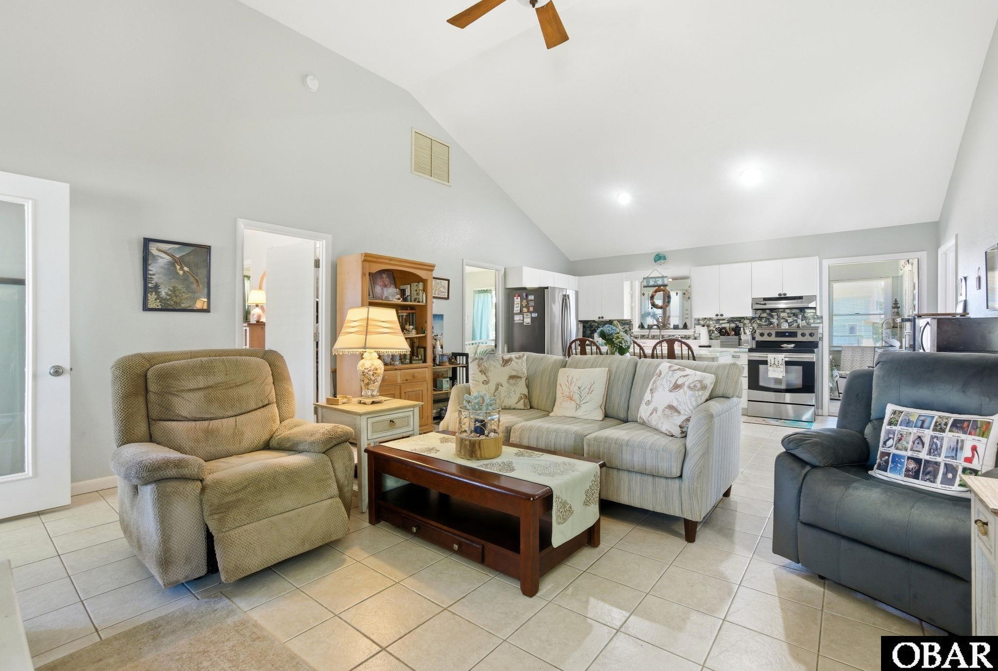3950 Pineway Drive Kitty Hawk, NC 27949 - Photo 20 of 92 Living Room