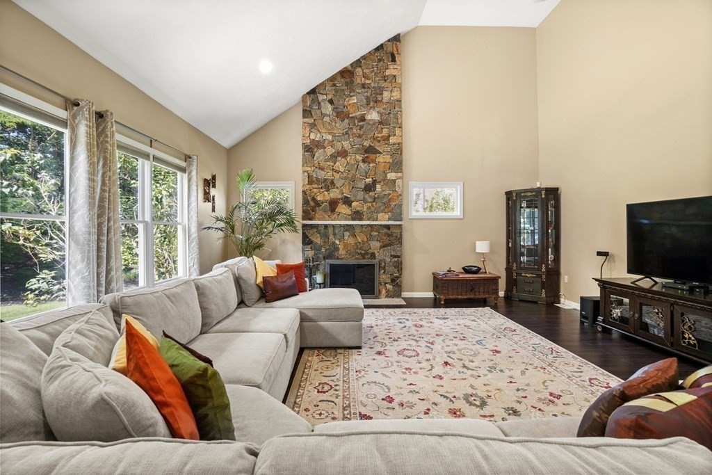 15 Sullivan Way Canton, MA 02021 - Photo 14 of 41 Gallery Image 14