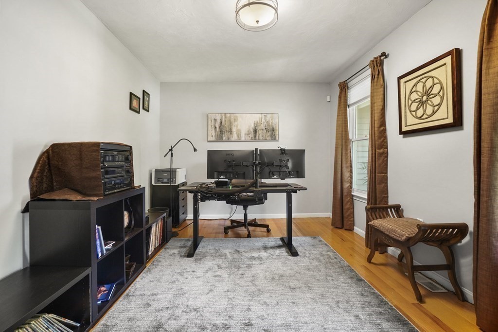 15 Sullivan Way Canton, MA 02021 - Photo 6 of 41 Gallery Image 6