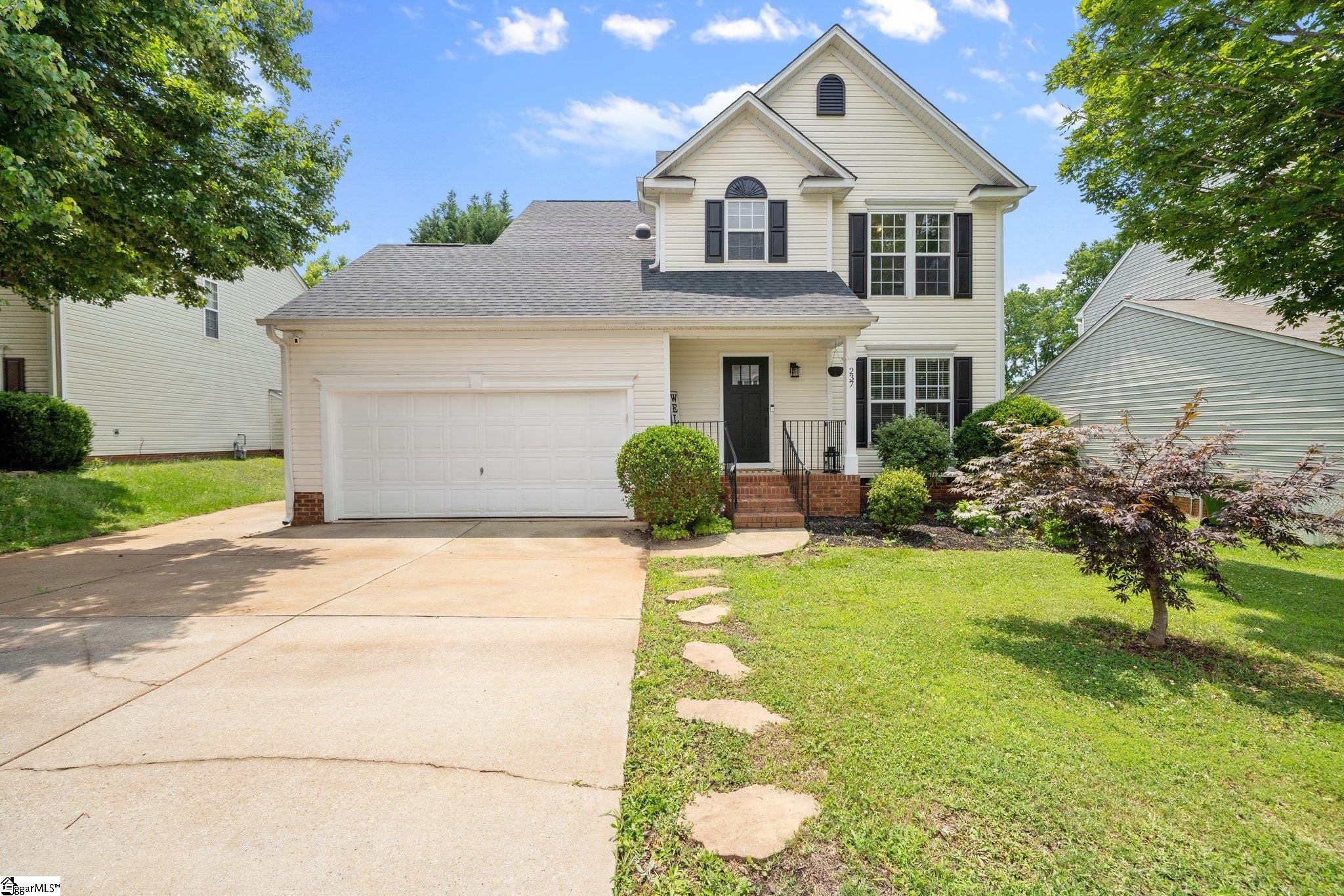 237 Highgate Circle Greer, SC 29650 - Photo 1 of 35 Gallery Image 1