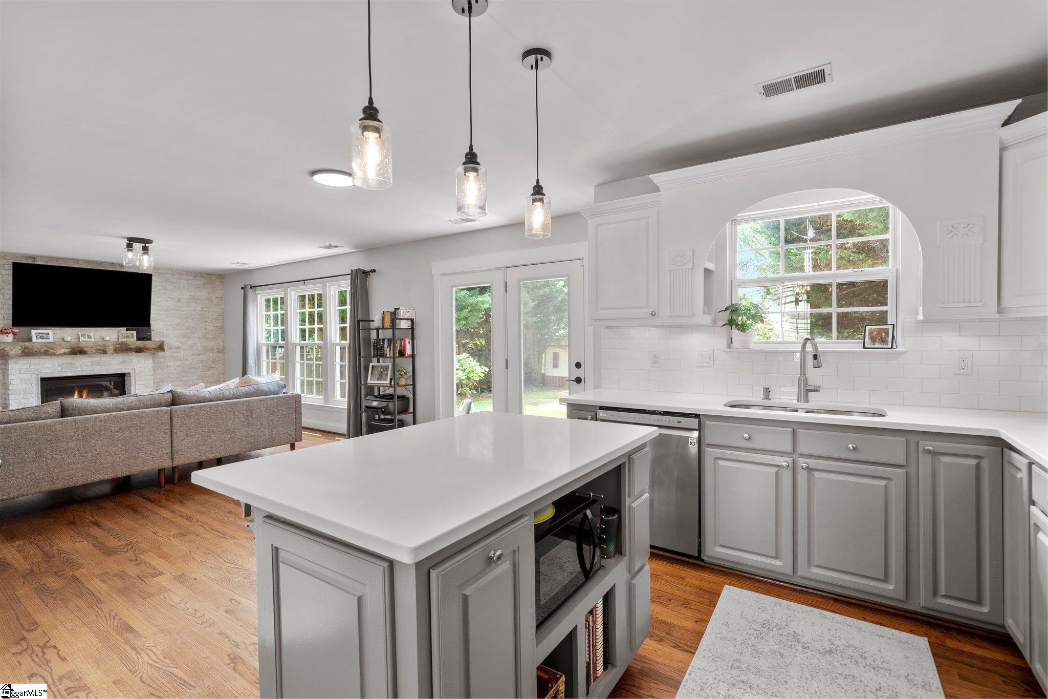 237 Highgate Circle Greer, SC 29650 - Photo 11 of 35 Gallery Image 11