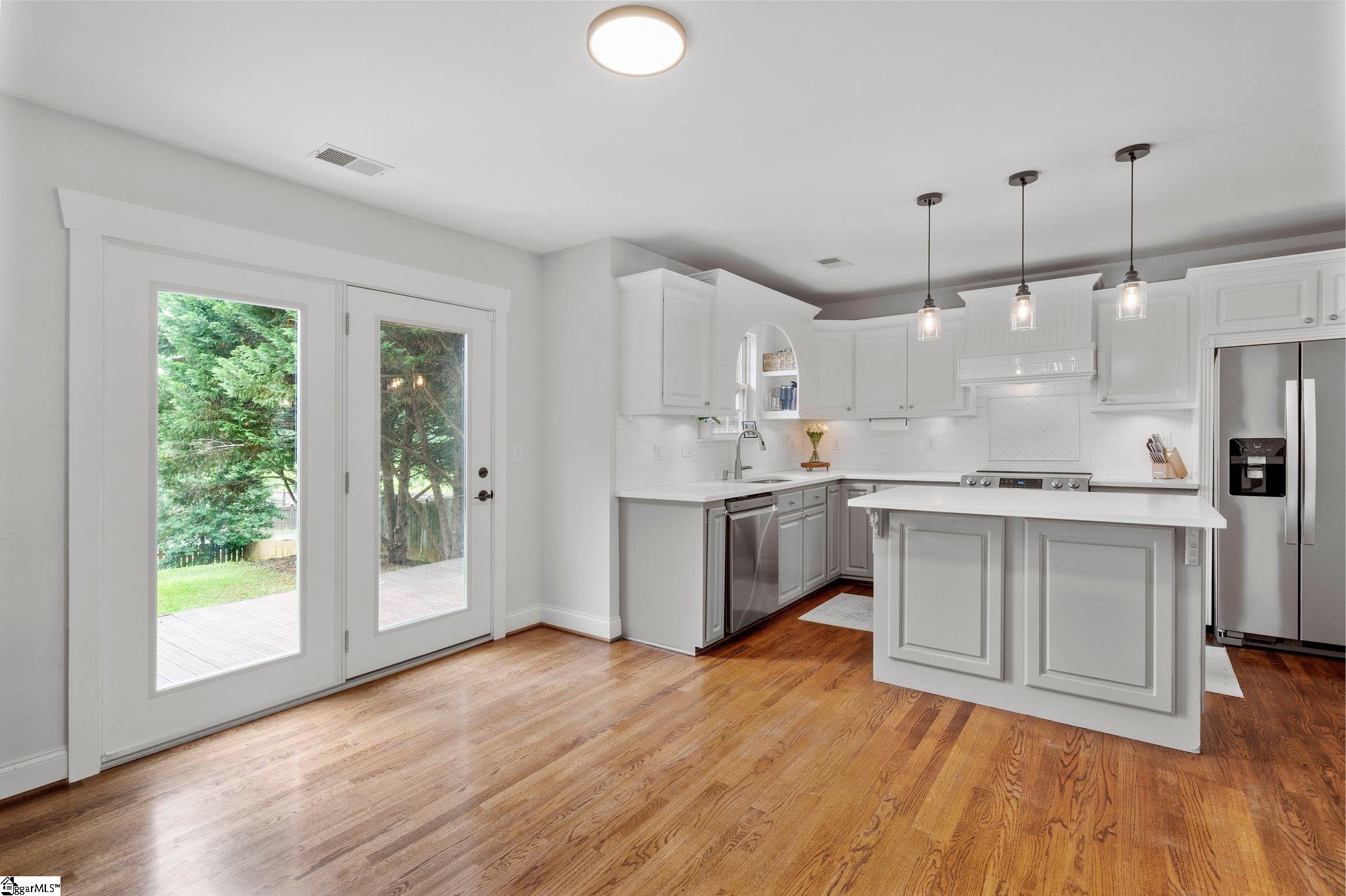 237 Highgate Circle Greer, SC 29650 - Photo 10 of 35 Gallery Image 10