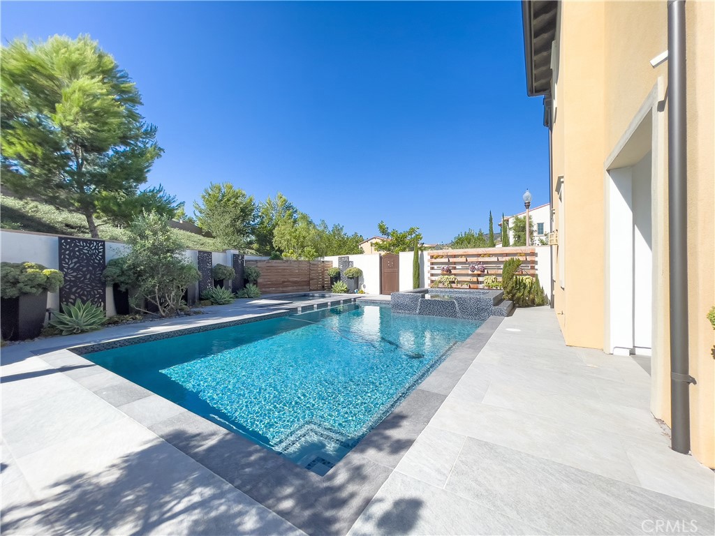 58 Riverboat Irvine, CA 92602 - Photo 21 of 72 a view of a outdoor space