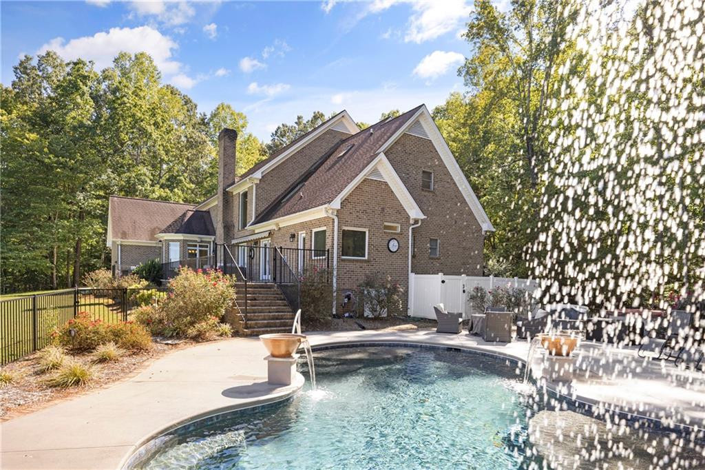 4071 Pond Road Burlington, NC 27215 - Photo 29 of 36 Gallery Image 29