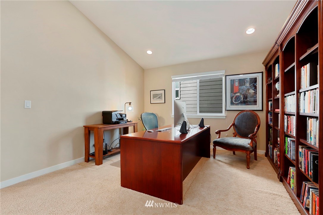 20631 Meridian Avenue South Lynnwood, WA 98036 - Photo 14 of 33