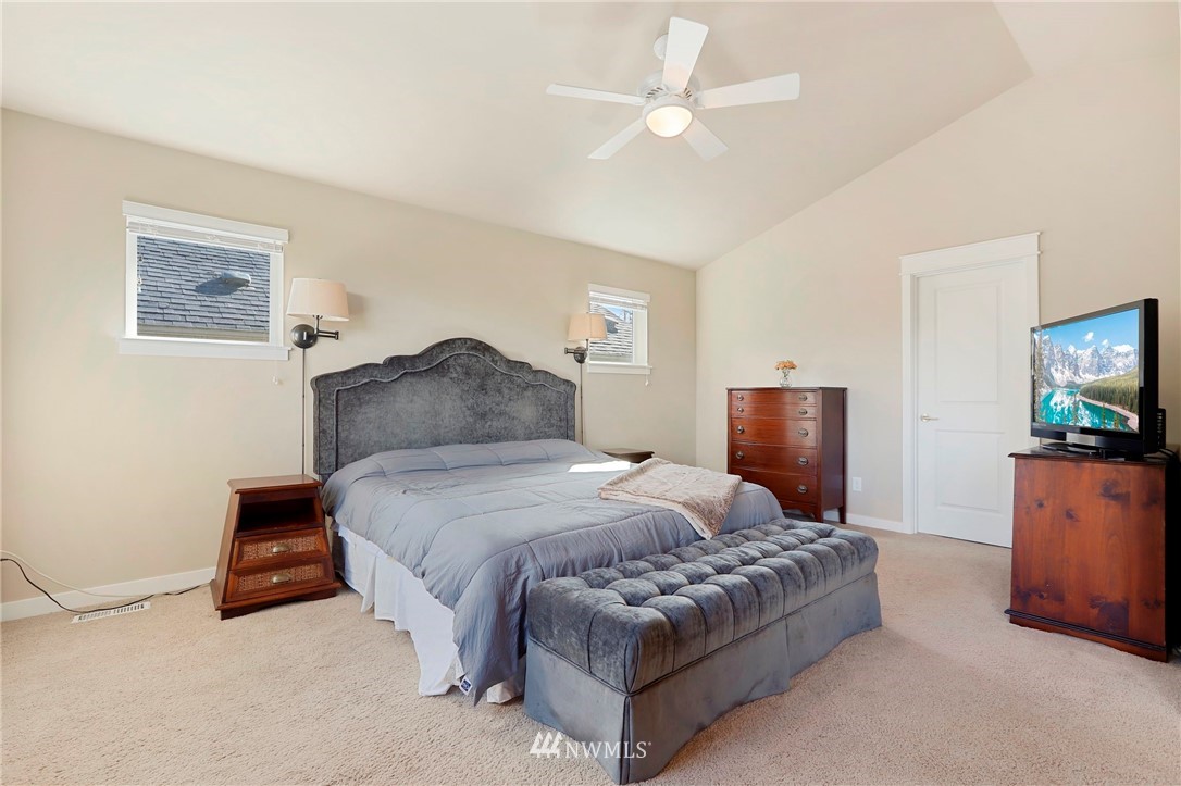 20631 Meridian Avenue South Lynnwood, WA 98036 - Photo 16 of 33