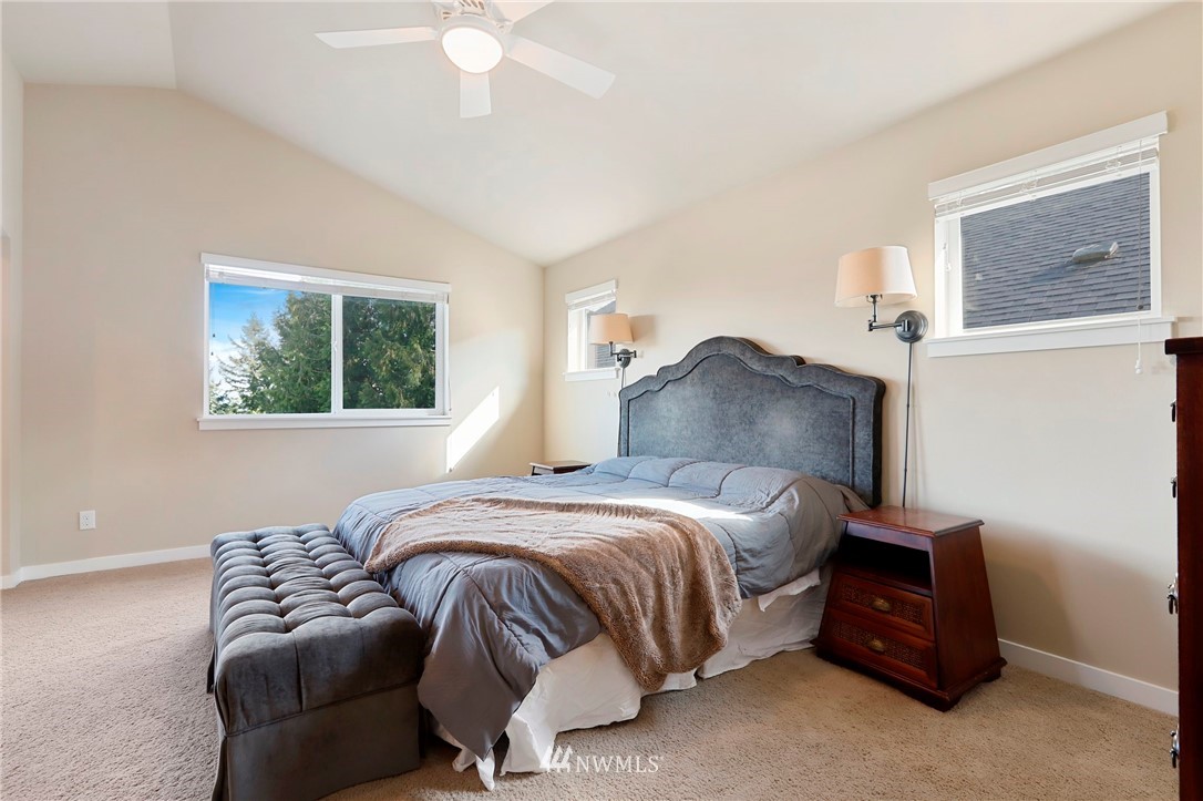 20631 Meridian Avenue South Lynnwood, WA 98036 - Photo 17 of 33