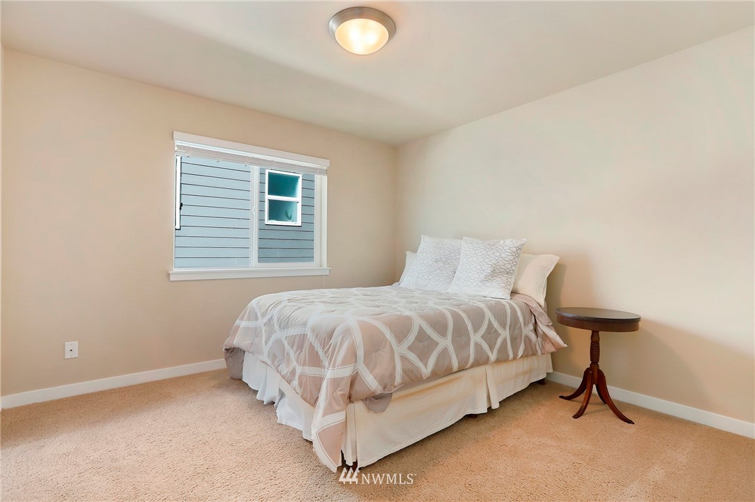 20631 Meridian Avenue South Lynnwood, WA 98036 - Photo 21 of 33