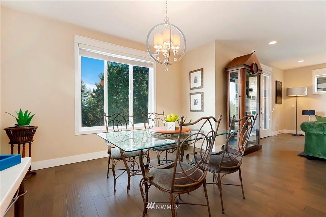 20631 Meridian Avenue South Lynnwood, WA 98036 - Photo 6 of 33