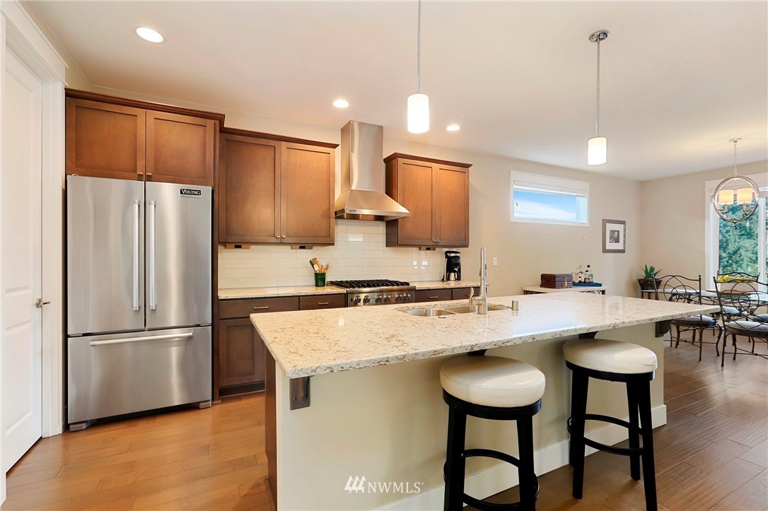 20631 Meridian Avenue South Lynnwood, WA 98036 - Photo 9 of 33