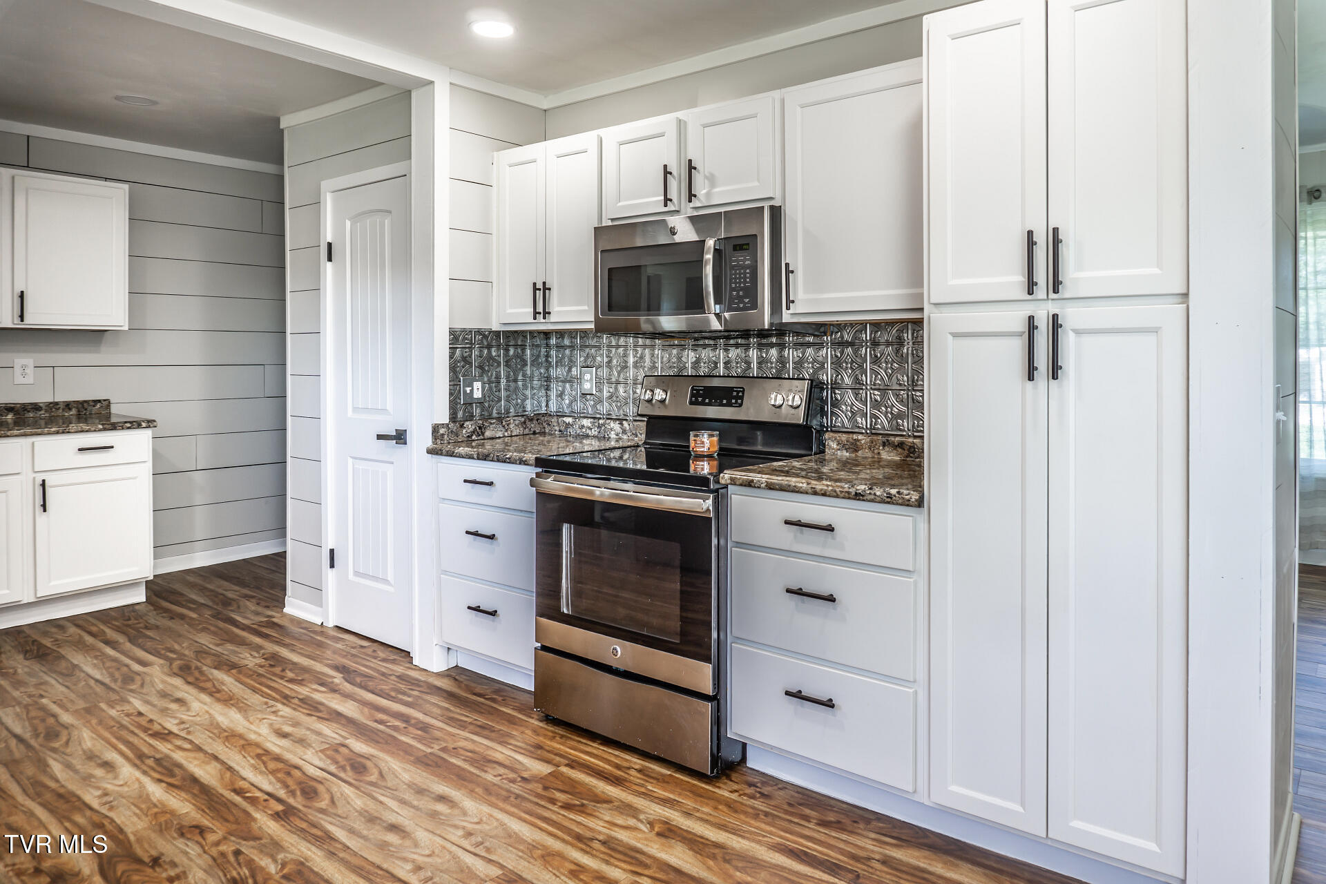 970 Sioux Trail Greeneville, TN 37743 - Photo 55 of 66 970SiouxTrailG_009