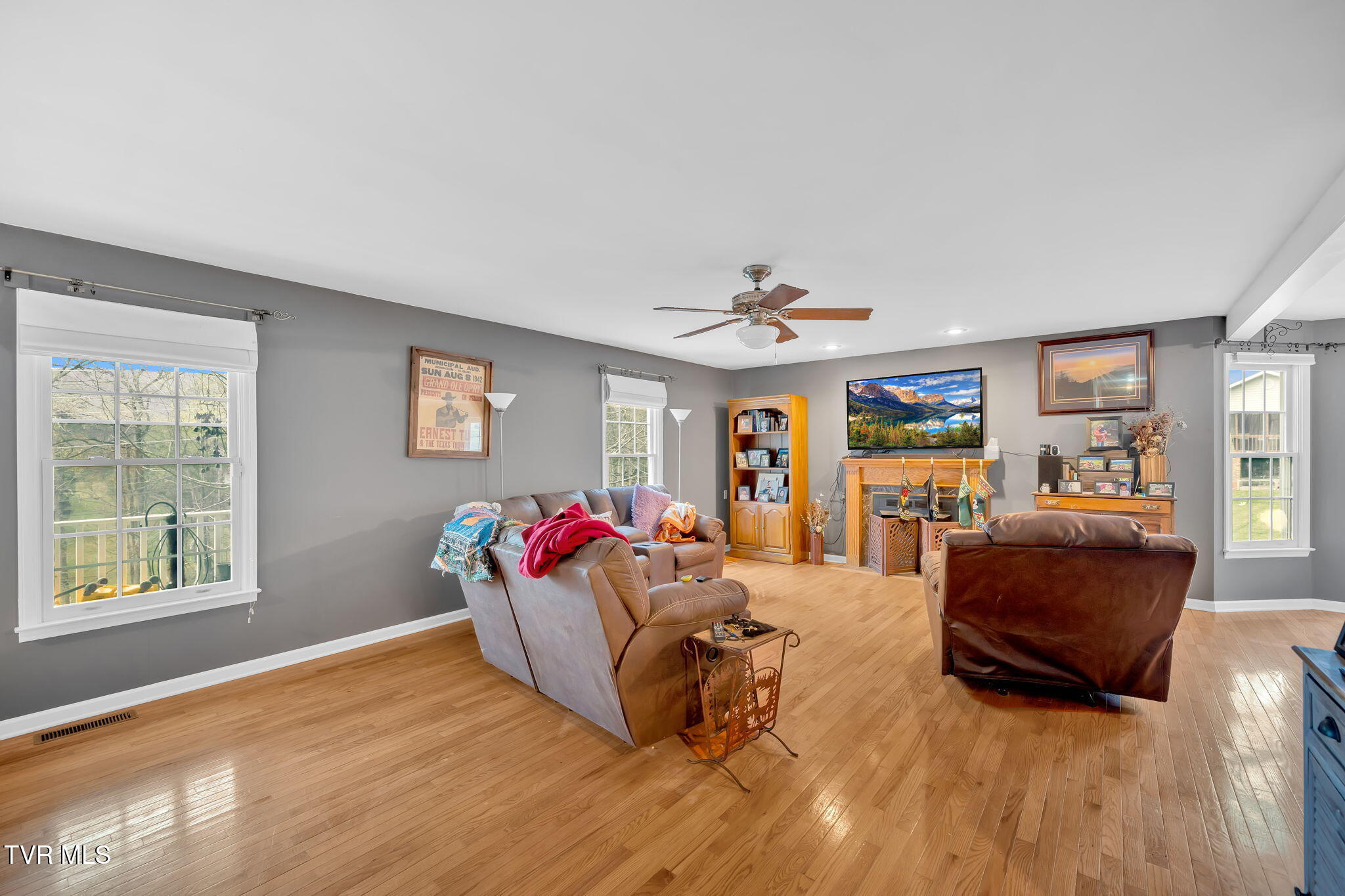 163 Springbrook Road Unicoi, TN 37692 - Photo 7 of 51 7-web-or-mls-DSC06330