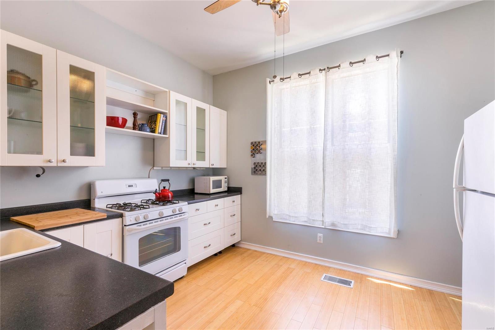2321 Rutger, Unit B St. Louis, MO 63104 - Photo 12 of 26