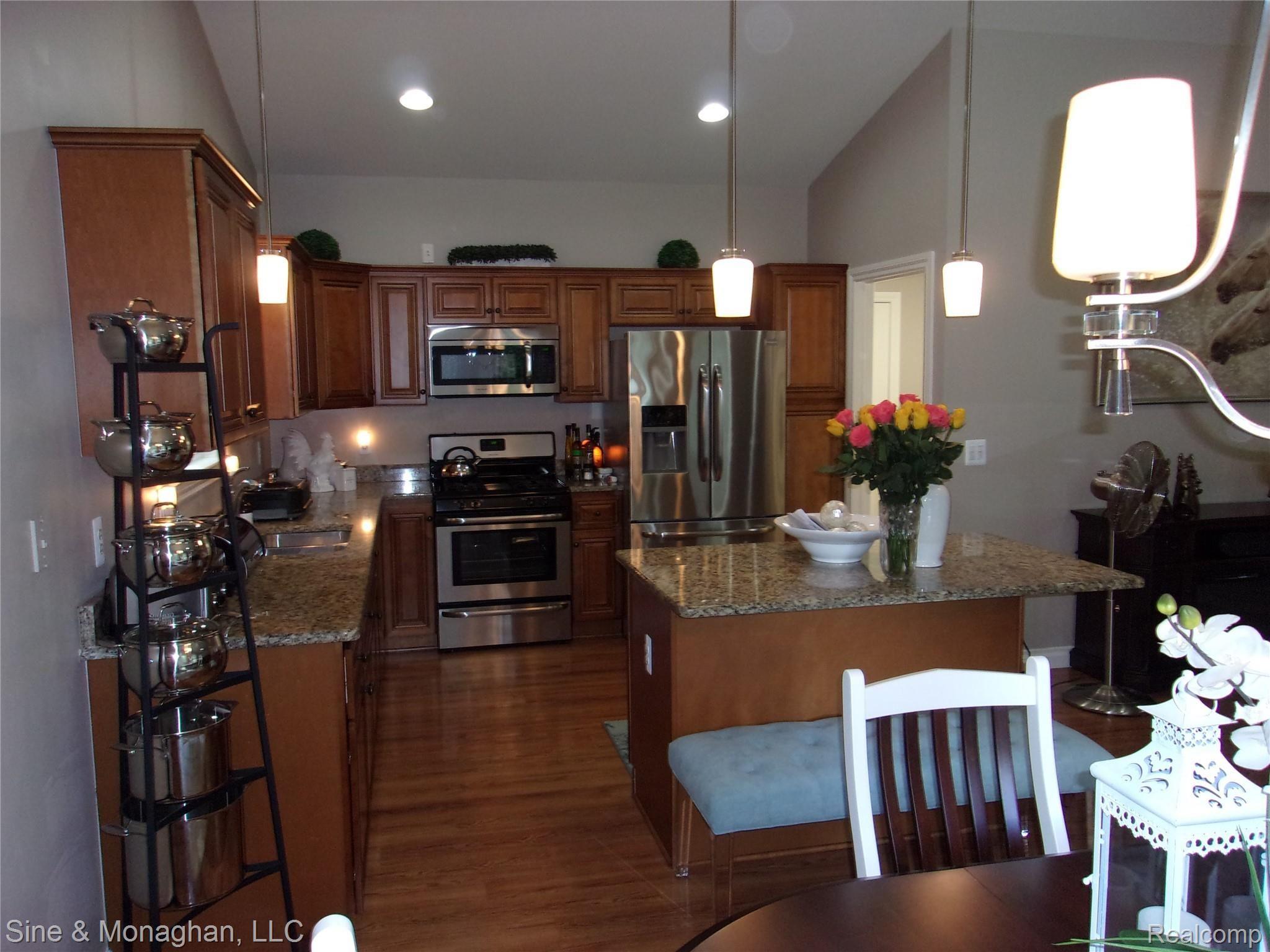 9563 Amy Road Algonac, MI 48001 - Photo 14 of 30 100_0471.JPG