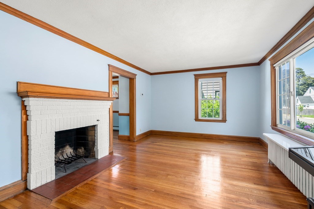 10 Bangor Road Boston, MA 02132 - Photo 5 of 21 Gallery Image 5