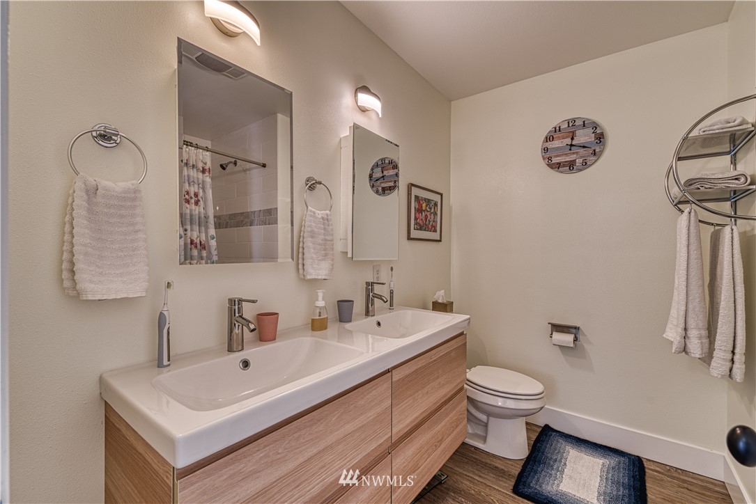 4255 Stohlton Road Southeast Port Orchard, WA 98366 - Photo 20 of 35 Gallery Image 20