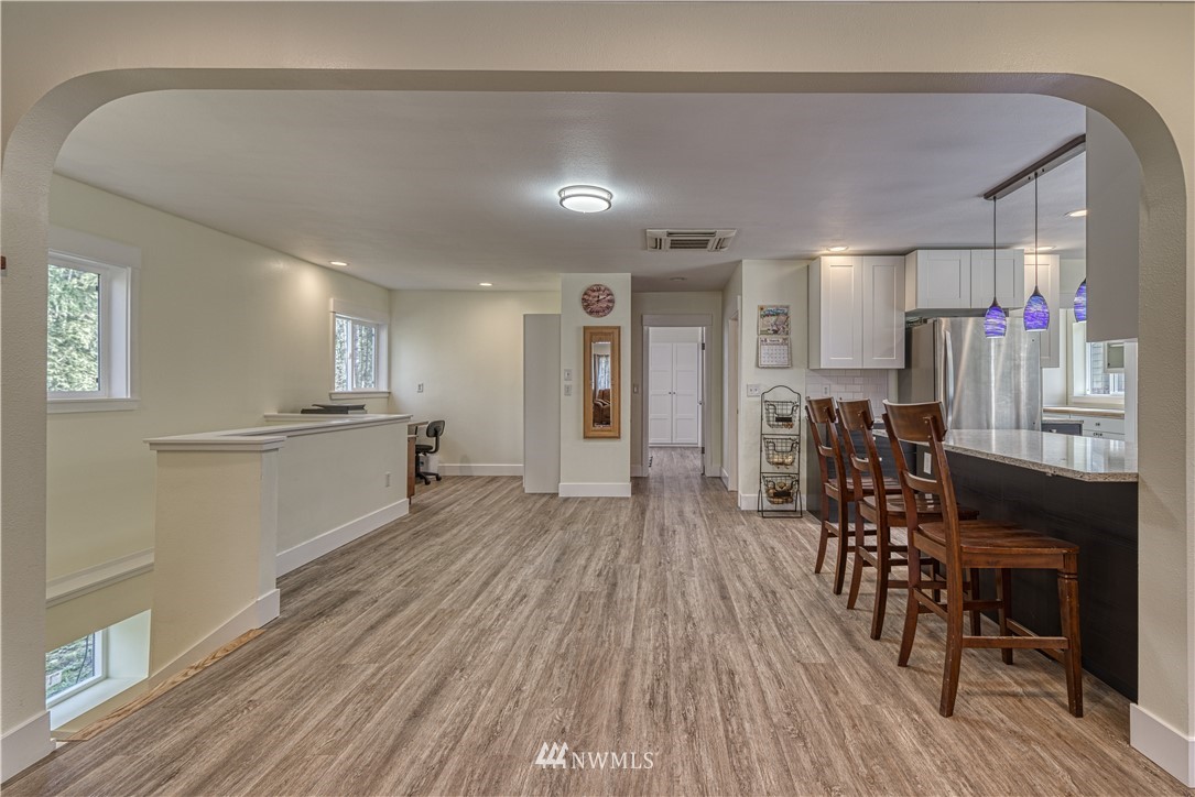 4255 Stohlton Road Southeast Port Orchard, WA 98366 - Photo 6 of 35 Gallery Image 6