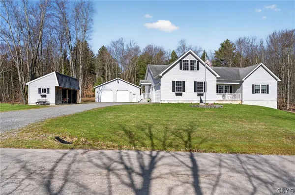 $549,900 | 125 Phinney Lane, Hastings, NY 13036