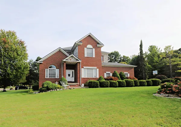 $449,900 | 3171 Misty Morning Drive, Flushing, MI 48433