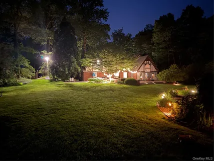 $1,595,000 | 80 Hack Green Road, Pound Ridge, NY 10576