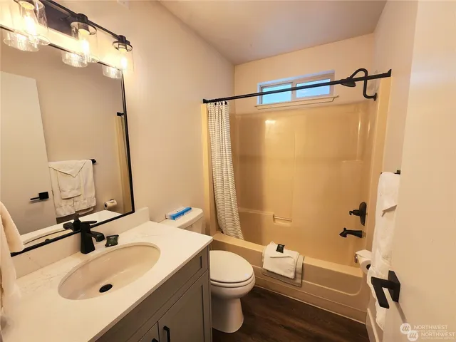 $1 | 1 Lodge 622-c Manson Wa 98831, Manson, WA 98831