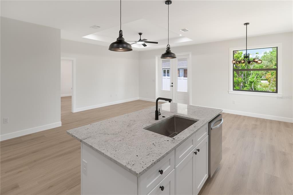 923 Cumberland Road Venice, FL 34293 - Photo 9 of 18
