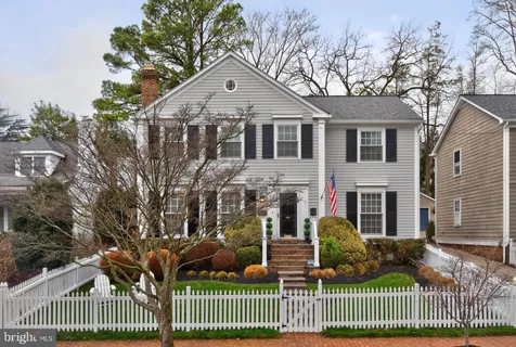 $1,785,000 | 10206 Kensington Parkway, Kensington, MD 20895