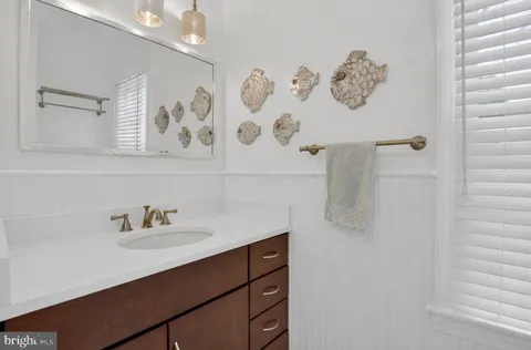 $1,785,000 | 10206 Kensington Parkway, Kensington, MD 20895