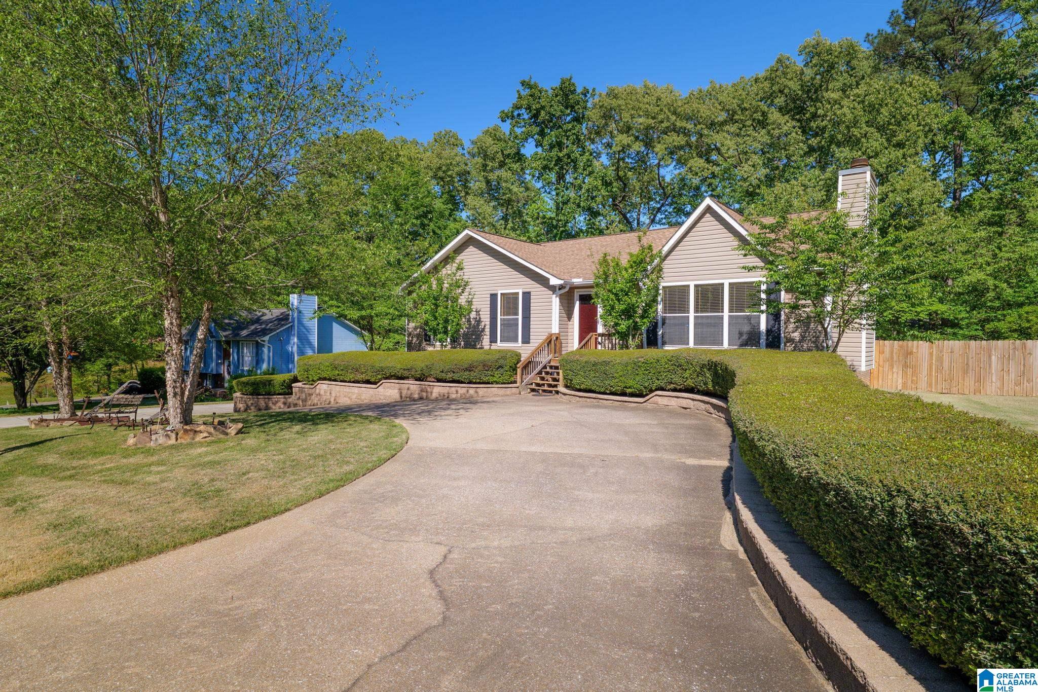 920 Independence Drive Alabaster, AL 35007 - Photo 3 of 53