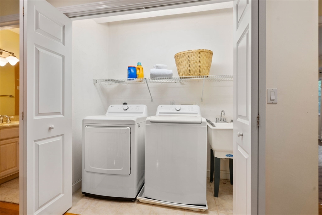 142 Hartman Road Newton, MA 02459 - Photo 28 of 37