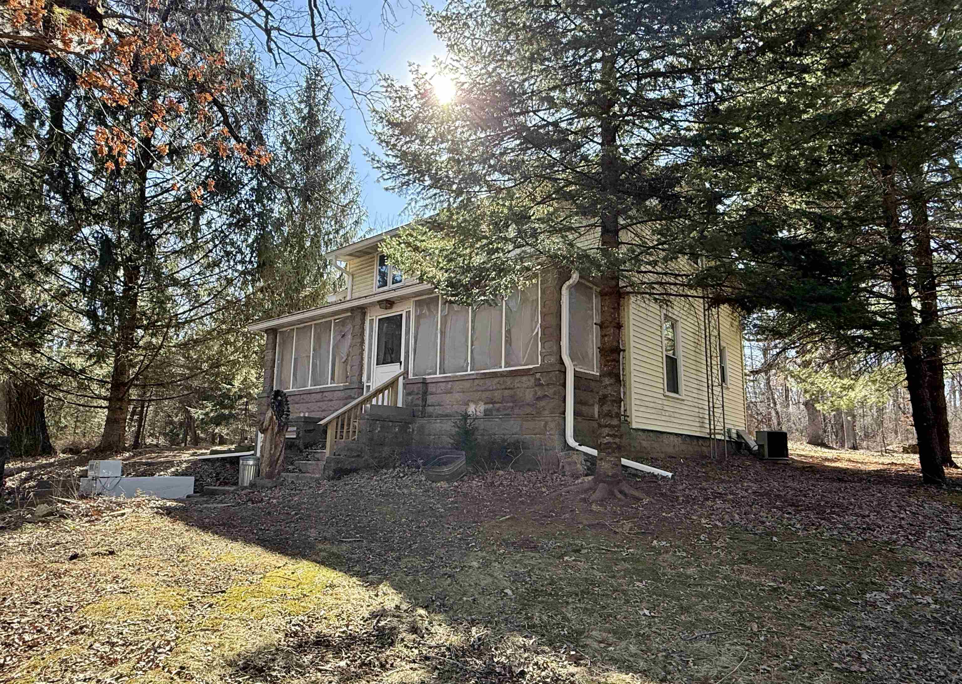 5638 South Duggan Road Beloit, WI 53511 - Photo 2 of 26