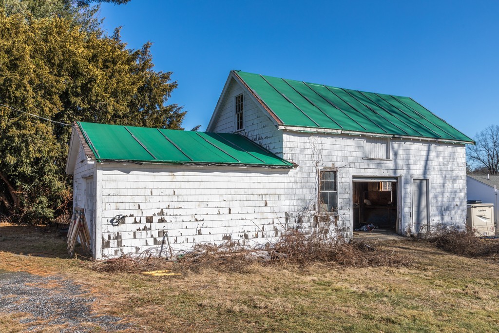 181 Clinton Road Sterling, MA 01564 - Photo 20 of 24 Gallery Image 20