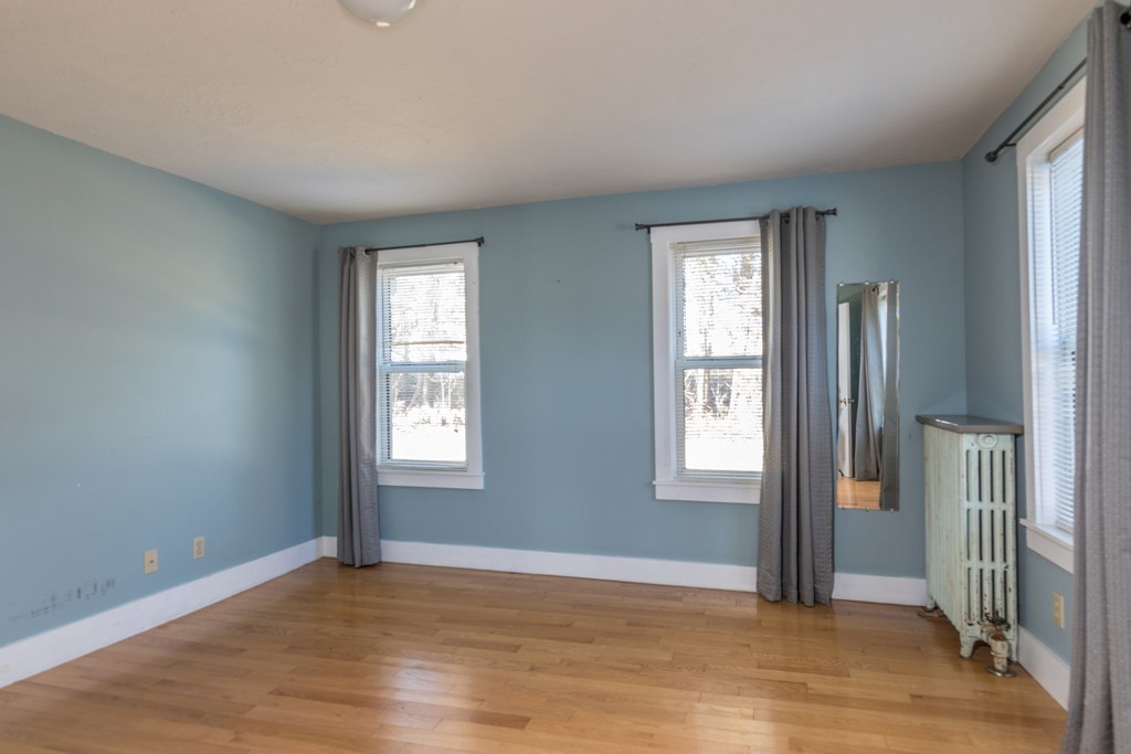 181 Clinton Road Sterling, MA 01564 - Photo 6 of 24 Gallery Image 6