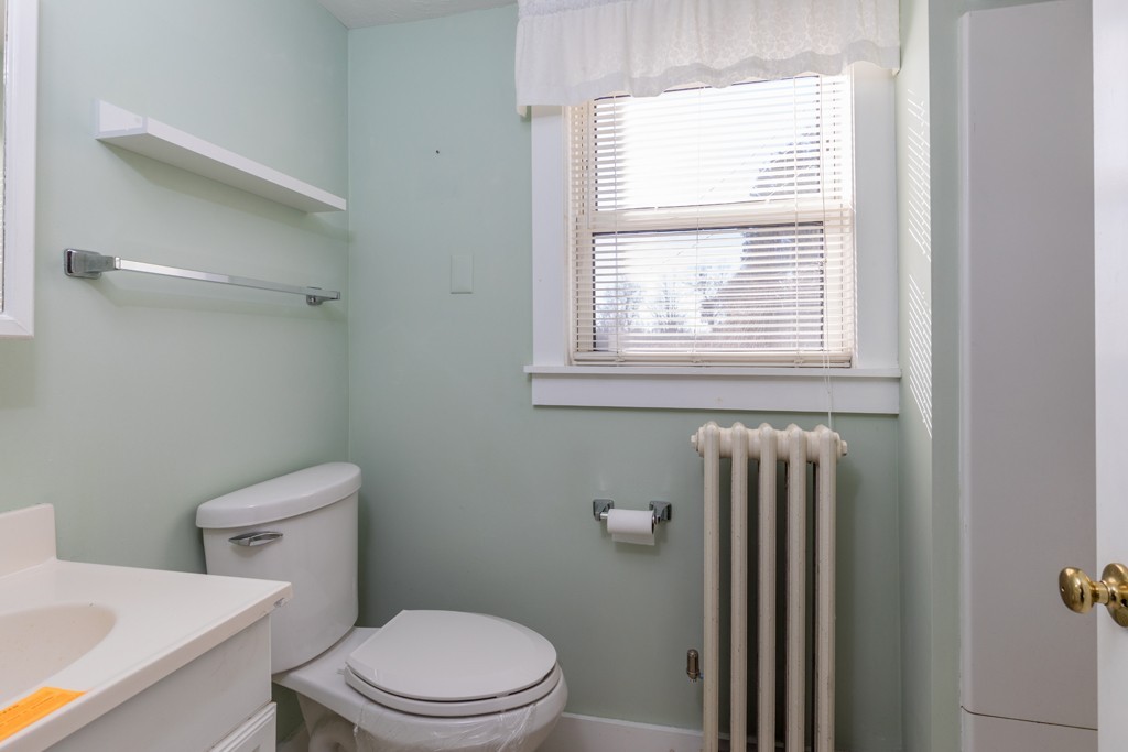 181 Clinton Road Sterling, MA 01564 - Photo 9 of 24 Gallery Image 9