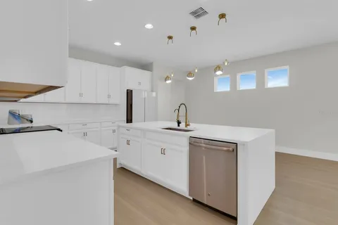 $749,000 | 15583 Hamlin Blossom Avenue, Winter Garden, FL 34787